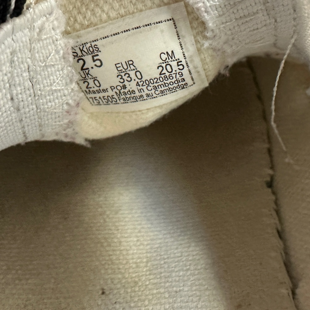 Vans - Picture 5 of 5